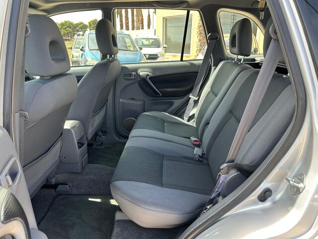 TOYOTA RAV 4 GX 2.0 VVTI 4X4 UK PLATED RHD IN SPAIN 130000 MILES SUPERB 2003